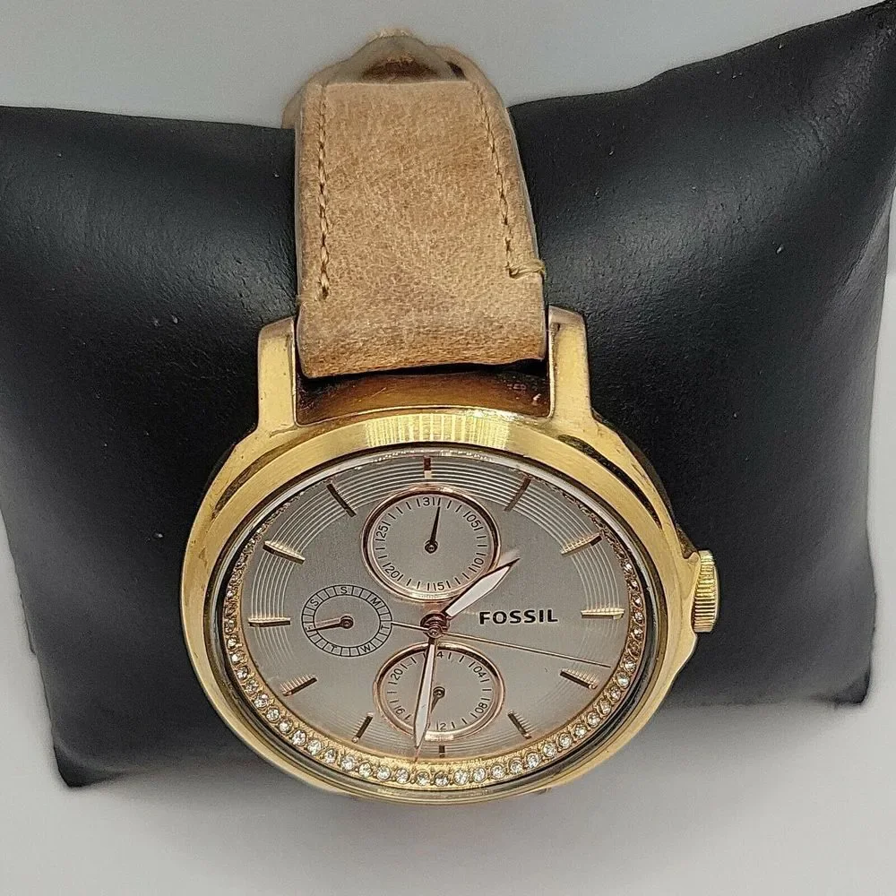 Fossil Chelsey ES3358 Women's Beige Leather Analog Dial Quartz Wrist Watch DE216